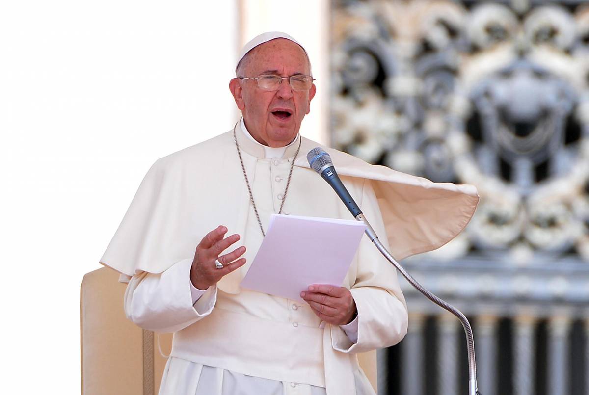 Papa Bergoglio: scoppio d'ira e malore dopo la lettera dei cardinali