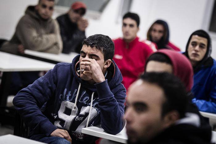 Sondaggio Ixè: il 56% pronti a dare un lavoro ai profughi