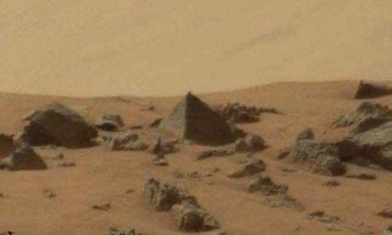 Trovate piramidi su Marte