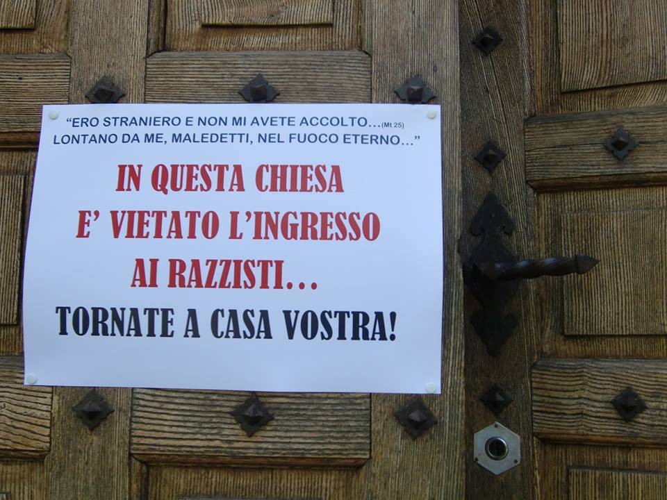 "Niente razzisti in chiesa Tornate a casa vostra!" Prete choc a Spoleto