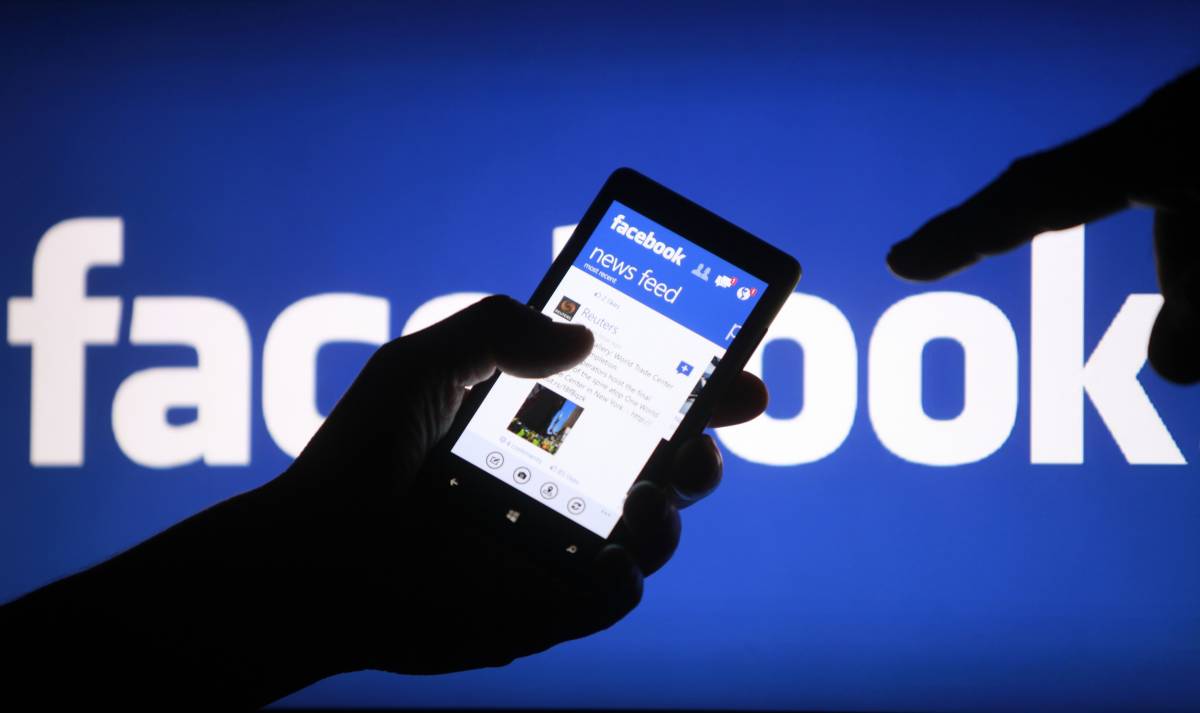 L'ultima censura di Facebook: cancella la battaglia di El Alamein