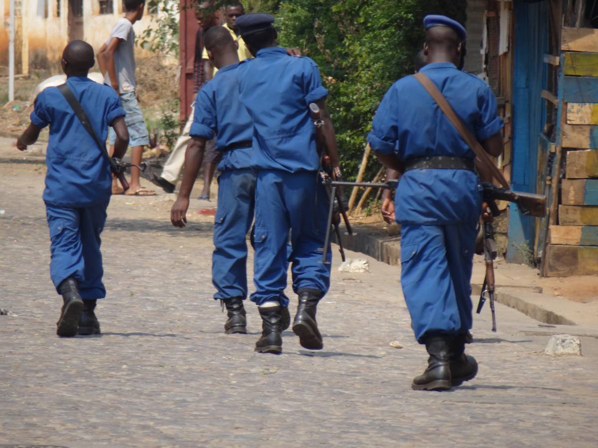 Fosse comuni e giornalisti europei arrestati: è orrore in Burundi