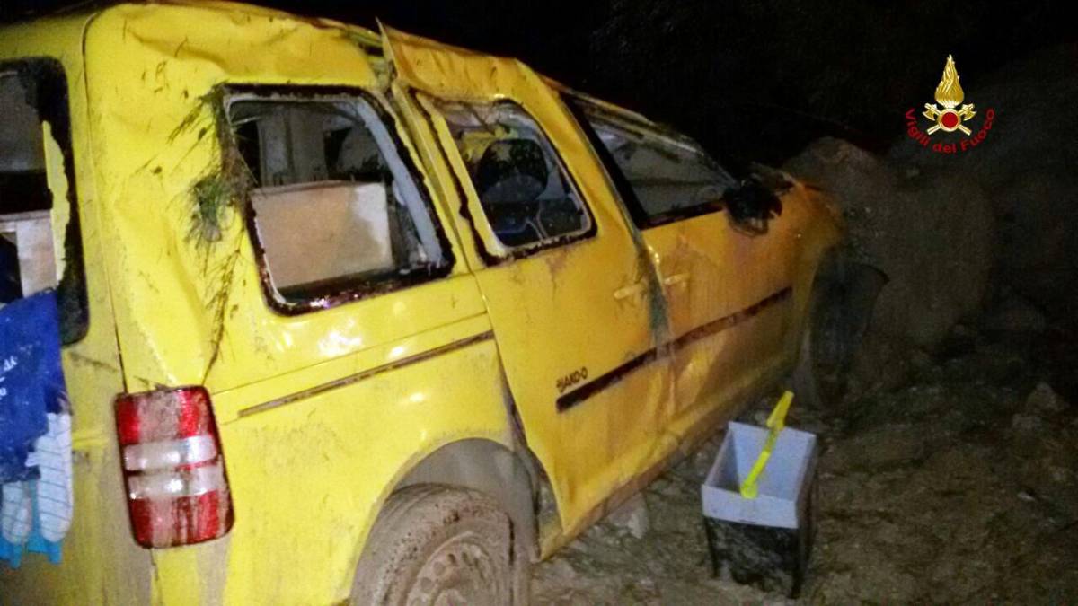 Frana in Cadore, tre auto travolte: 3 morti