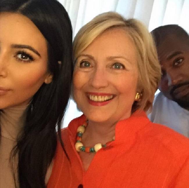 Kim Kardashian e Hillary Clinton, selfie verso la Casa Bianca