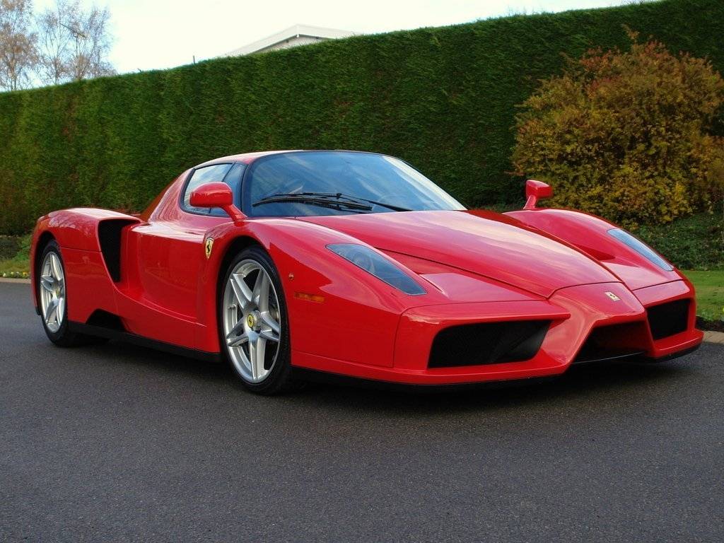 Venduta la Ferrari del Papa per 6 milioni di euro