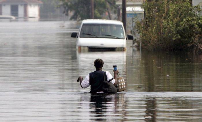Dieci anni fa l'uragano Katrina piegò l'America in due