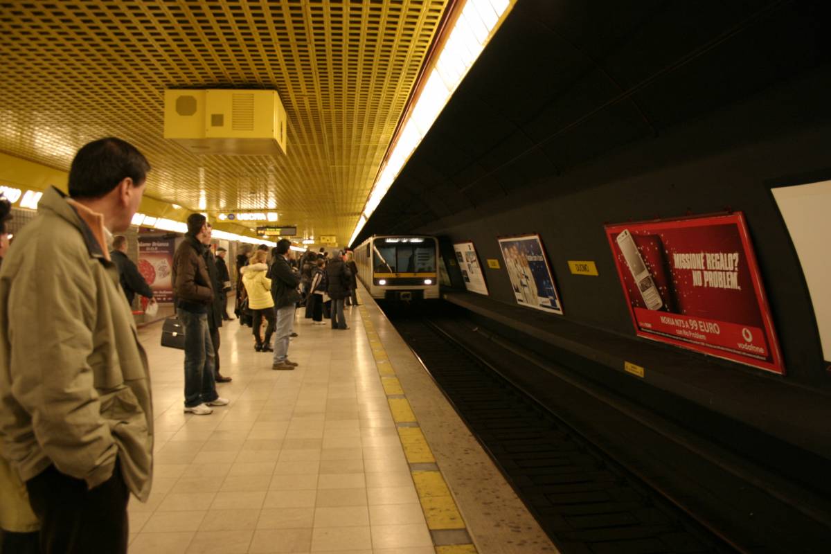Milano, ragazzo muore in metropolitana