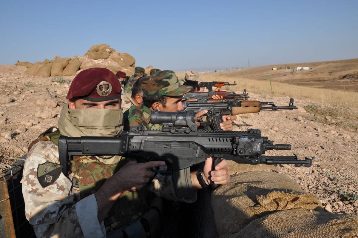 I parà in Iraq contro il Califfo addestrano i miliziani curdi