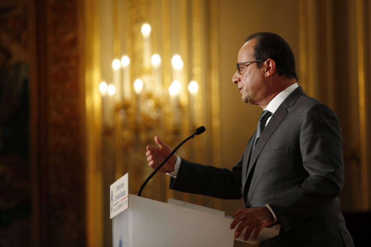 François Hollande in conferenza stampa all'Eliseo