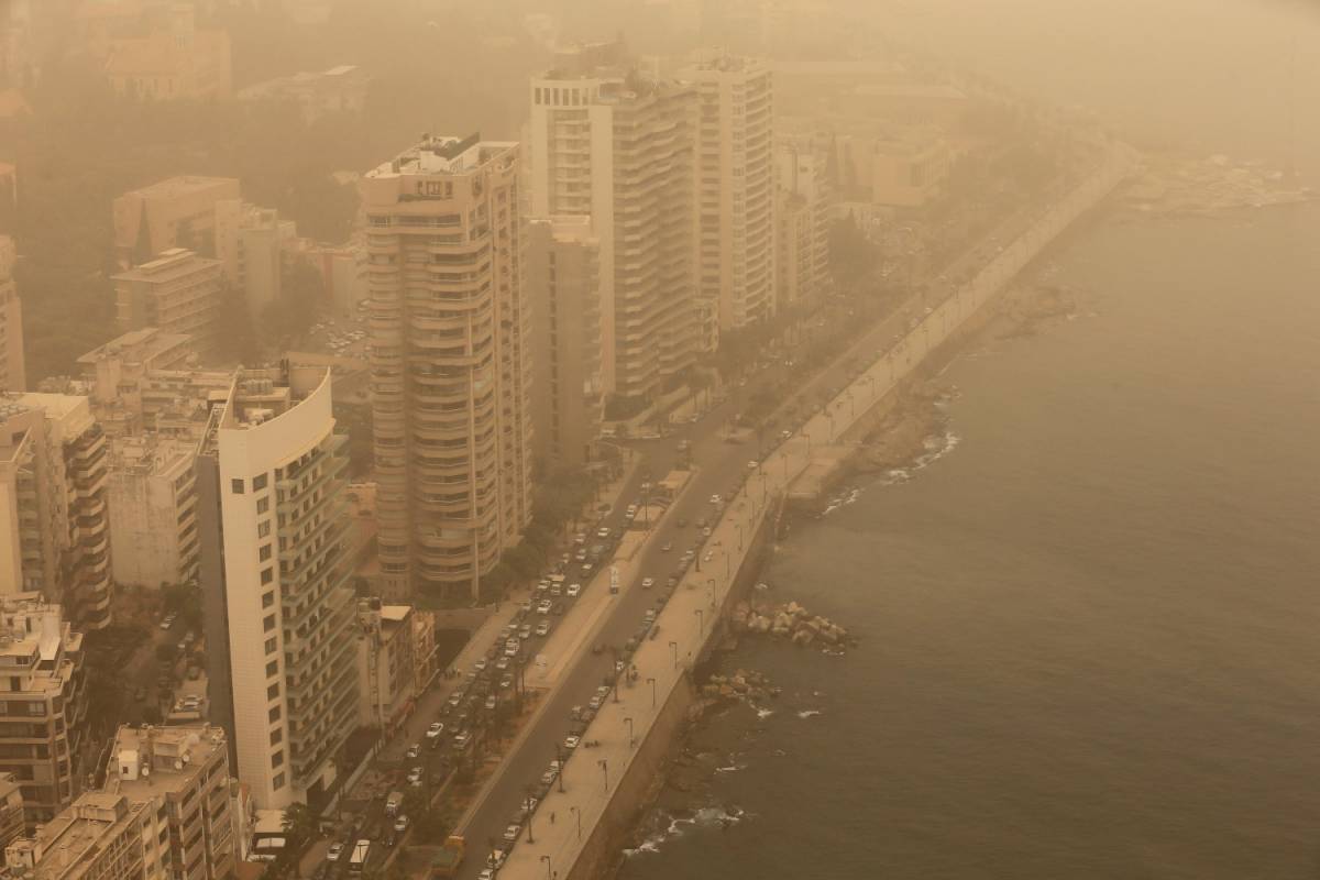 Una violenta tempesta di sabbia copre Israele, Libano e Siria