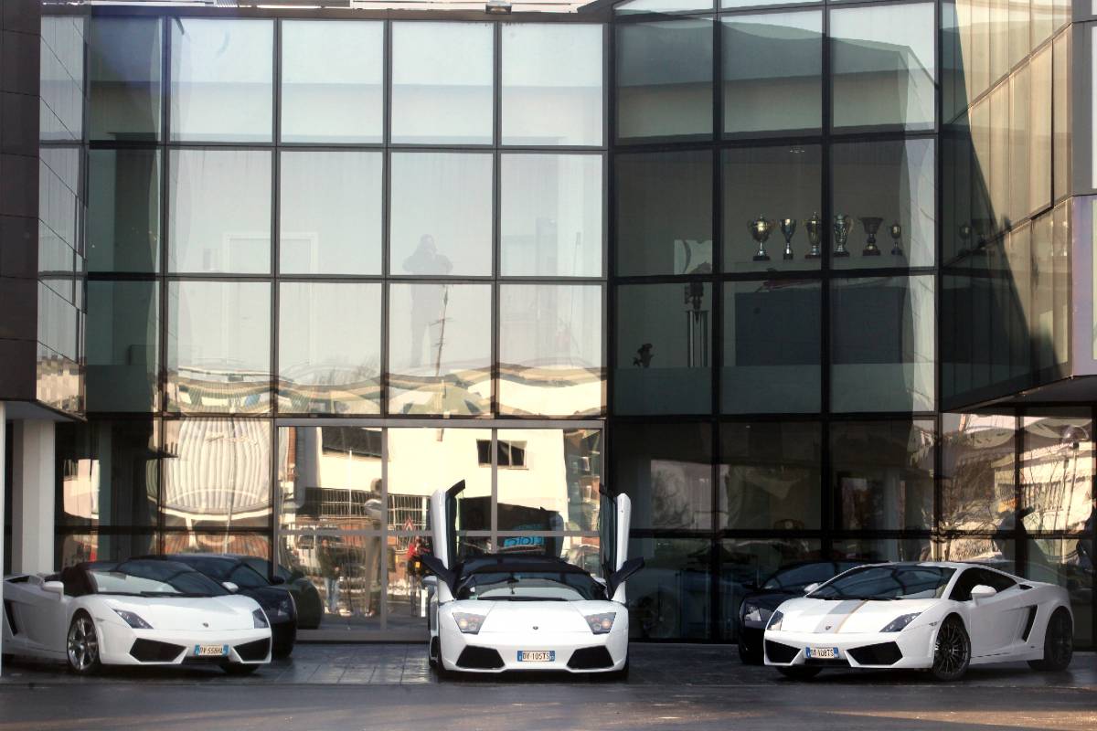 Lamborghini resta in Italia: "Così ho convinto i tedeschi a non lasciare Sant'Agata"