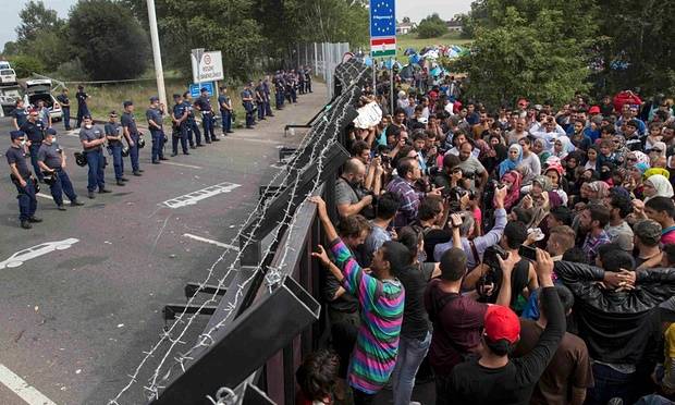 La Croazia apre ai migranti: la prossima meta sarà l'Italia