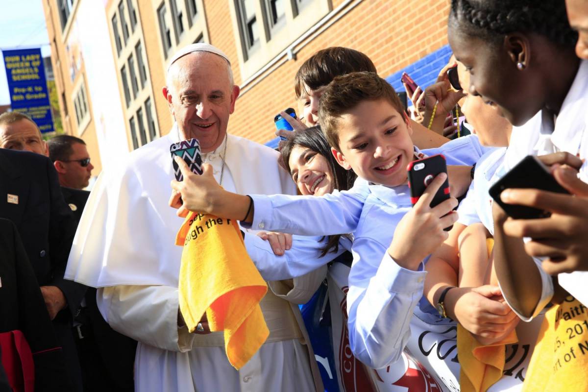 Papa con vittime pedofili: "Dio piange"