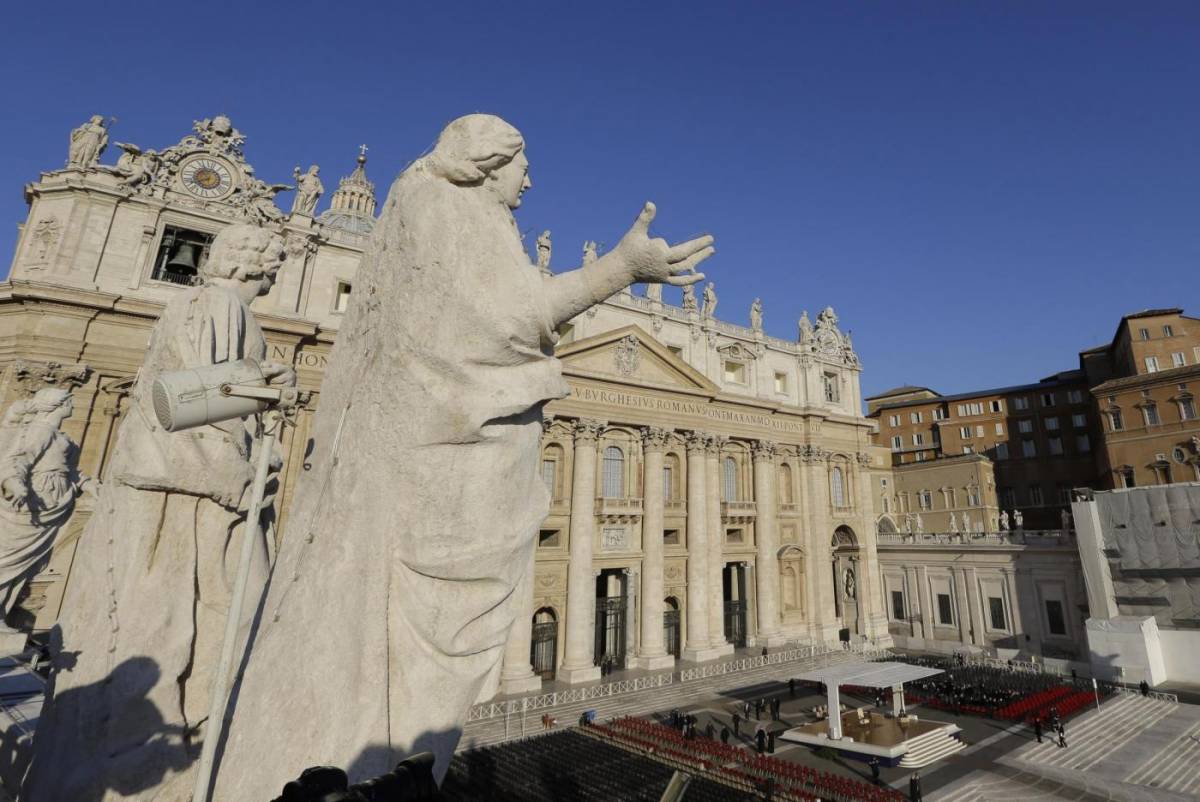 Il Vaticano contro Marino: "Ecco le macerie su Roma"
