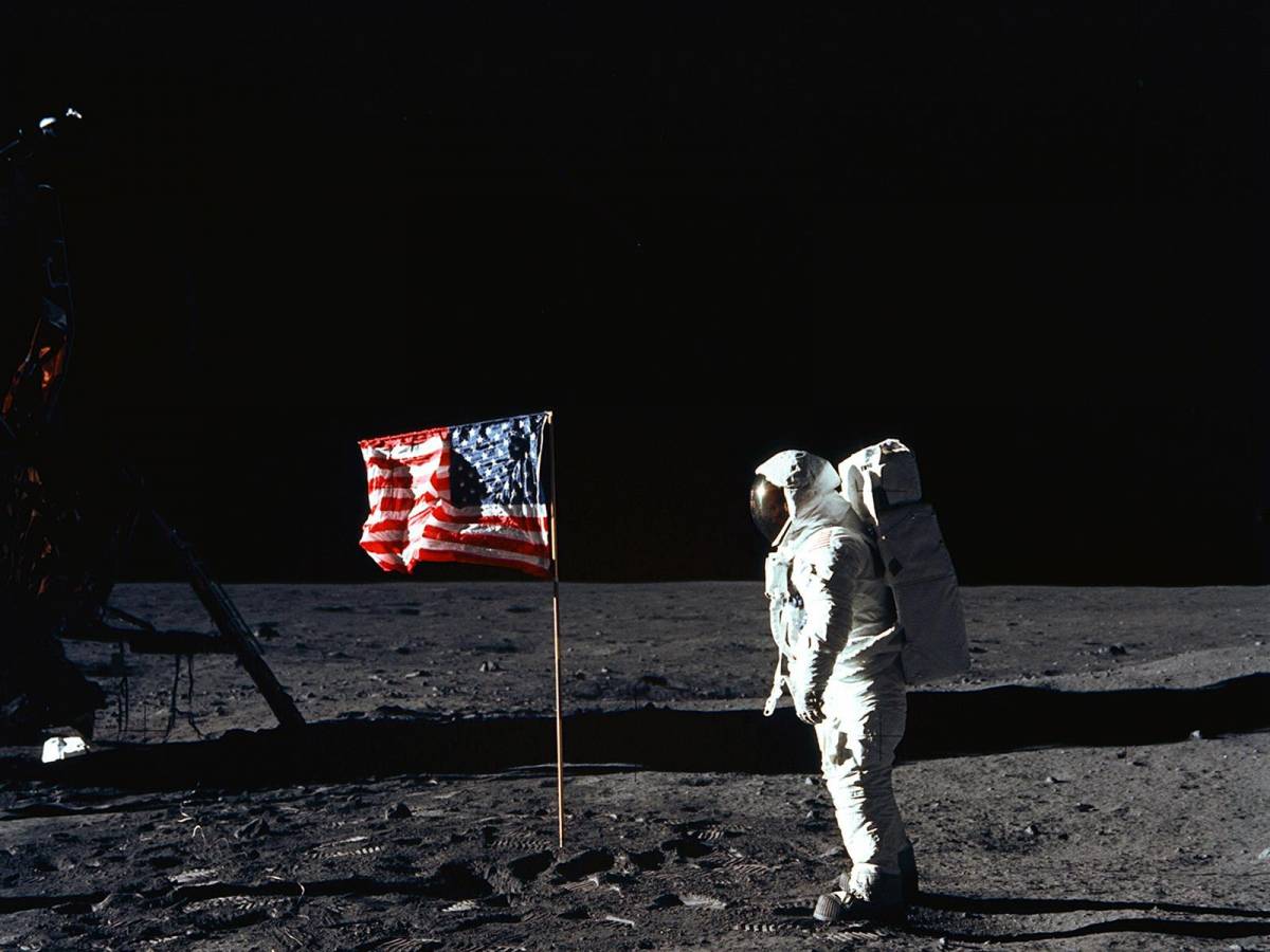 "L'impronta di Armstrong sulla Luna diventi patrimonio dell'Umanità"