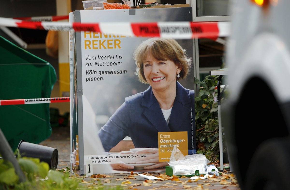 Accoltellata ieri, Henriette Reker è il nuovo sindaco di Colonia