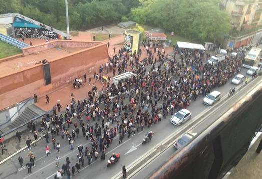 Roma, guasto alla metropolitana: evacuati alcuni treni della linea B