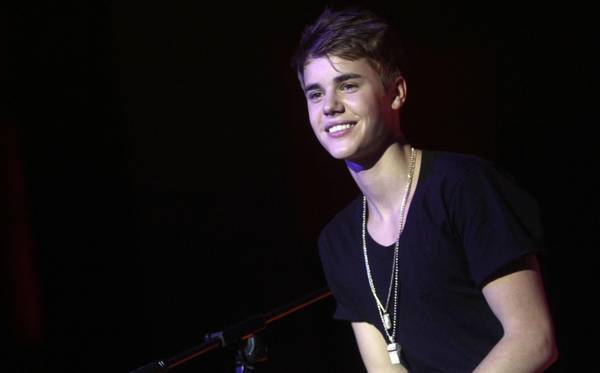 Justin Bieber si esibirà sul palco degli Mtv Ema 2015