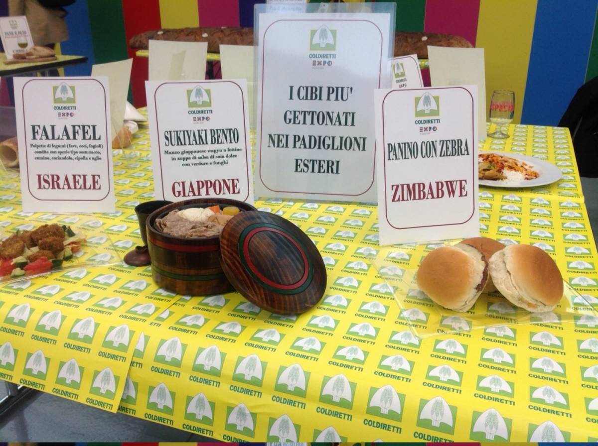 Coldiretti difende la carne made in Italy: panino da record con salumi italiani