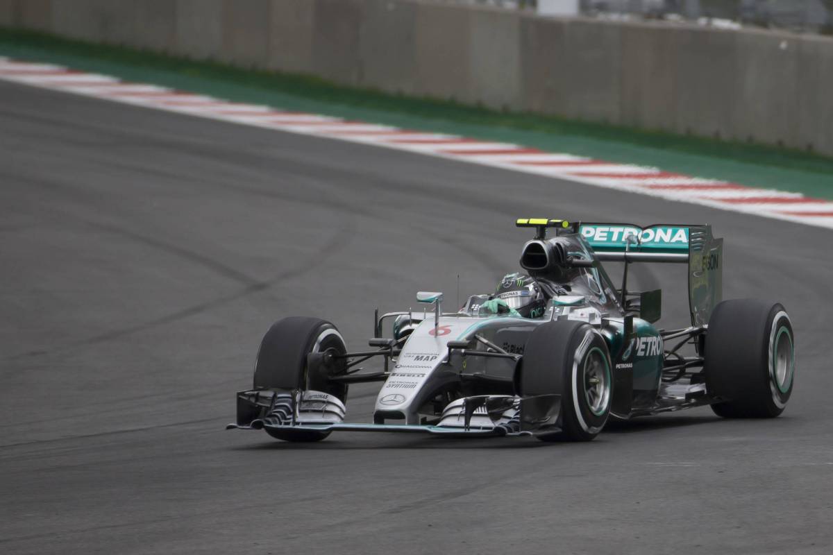 Mercedes, solito dominio  Harakiri della Formula 1