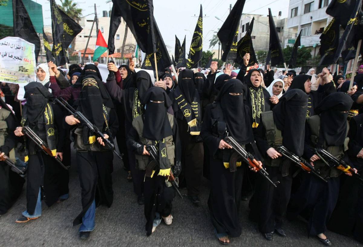 La Jihad al femminile: dalle vedove nere cecene alla kamikaze di Saint Denis