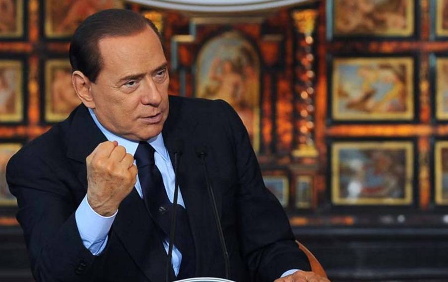 La carica di Berlusconi: "Avanti con Salvini Divisi contiamo zero"