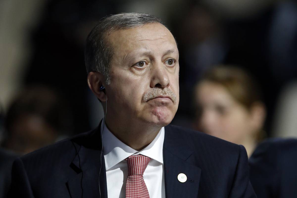 Scritta "Erdogan terrorista" all'ateneo frequentato dal figlio