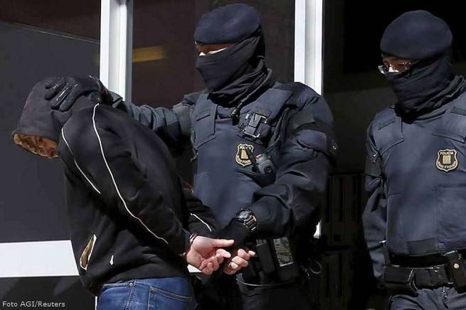 Forze speciali spagnole impegnate in operazioni antiterrorismo