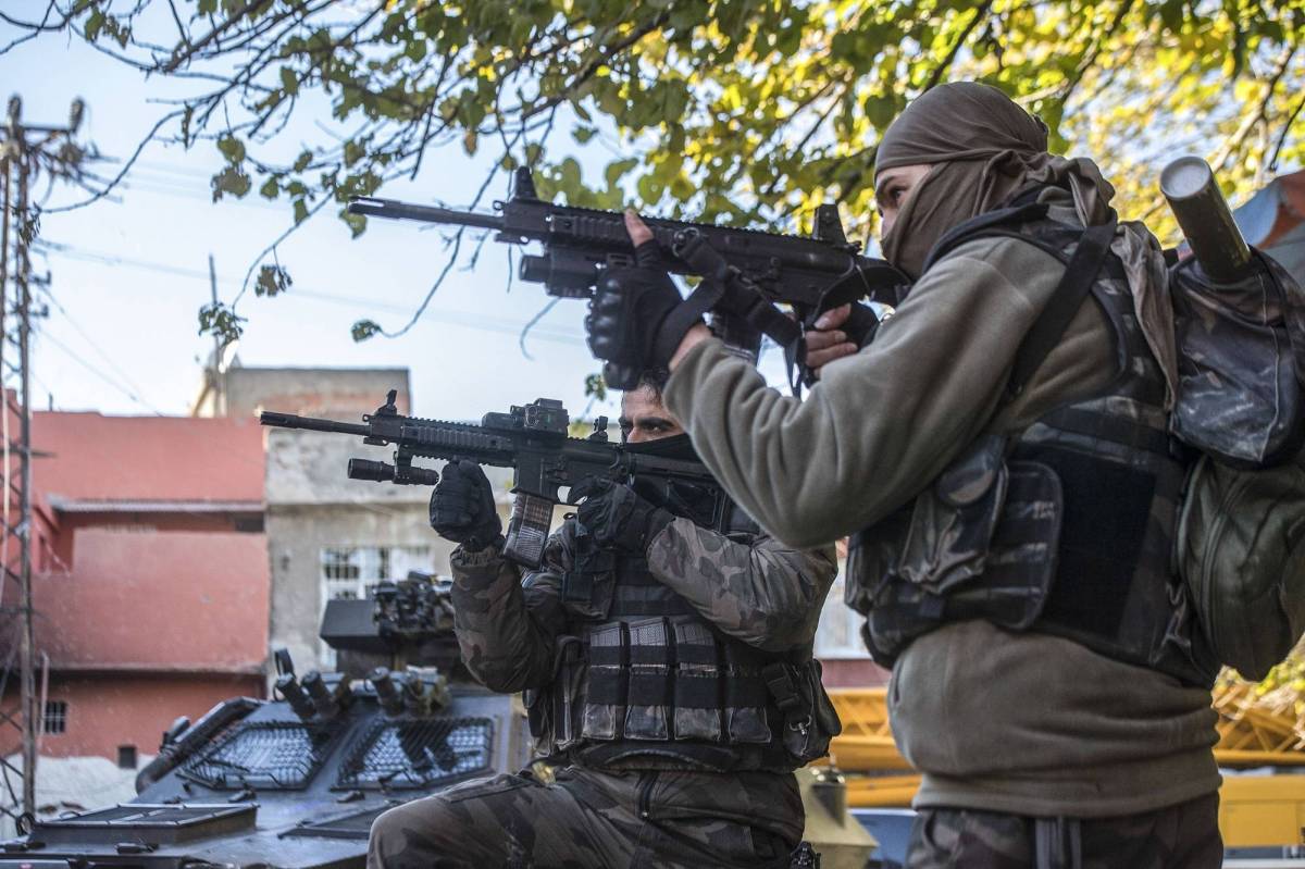 Isis, Erdogan sfida anche l'Iraq: "Non ritirerò i soldati da Mosul"