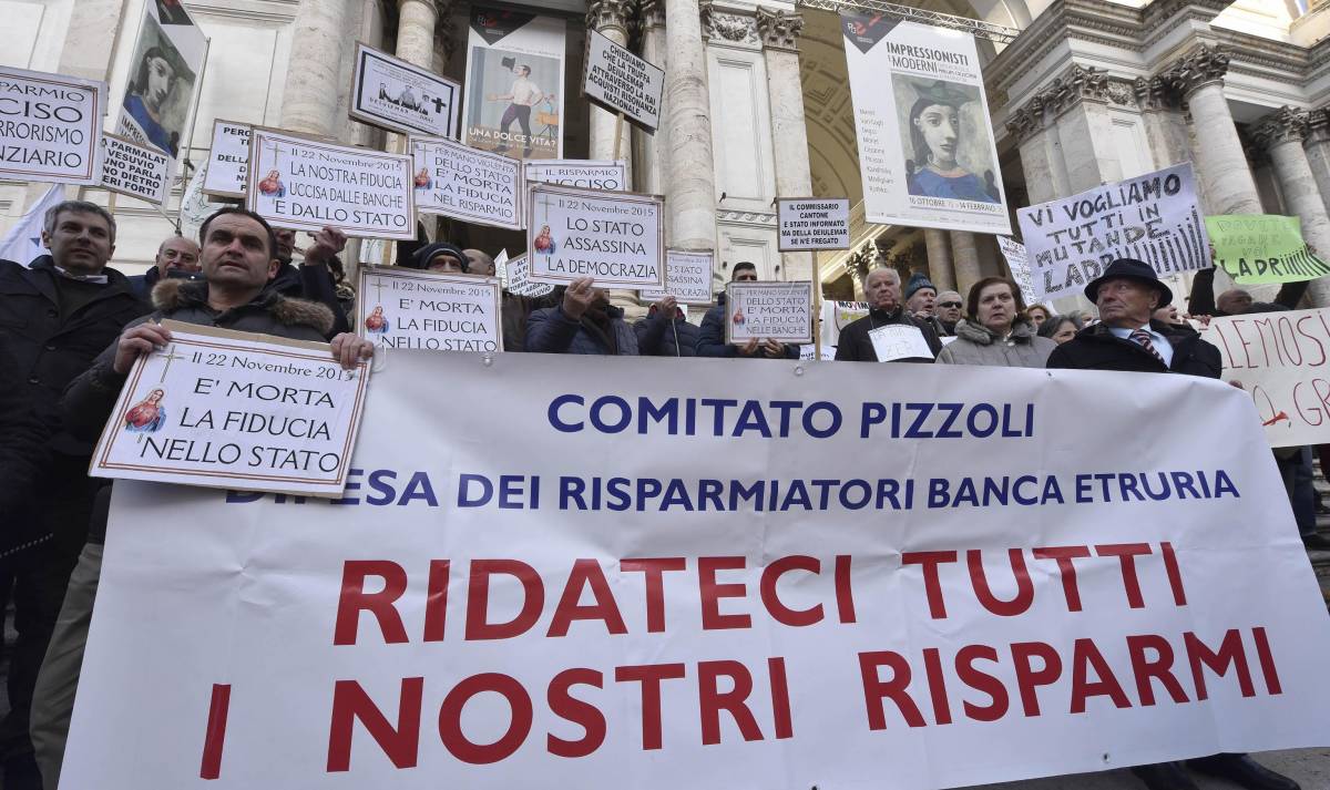 Bankitalia, la rabbia dei risparmiatori: "Papa Francesco aiutaci"