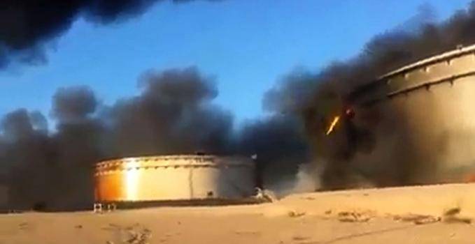 Isis, attacchi ai pozzi della Libia
