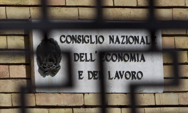 Il Cnel si vendica e chiede i rimborsi spese congelati da Renzi