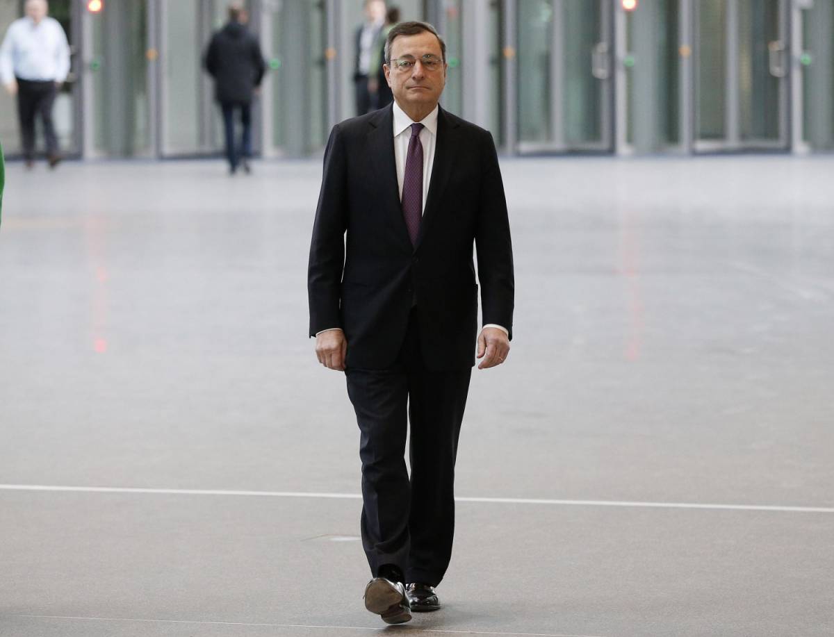 Le Borse Ue volano con Draghi. E Milano torna a correre: +4%