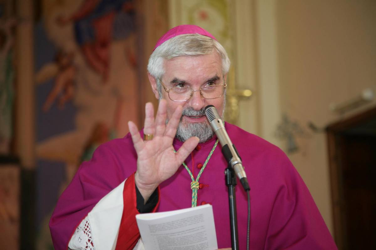 "Io vescovo in campo dico: troppo comodo non esporci"