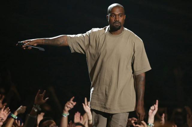 Kanye West: "Bill Cosby è innocente". Scoppia la polemica
