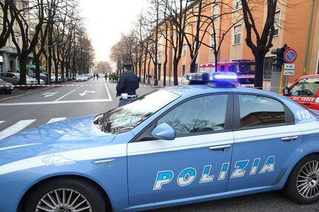 Espulso dall'Italia nel 2013, romeno aggredisce agenti