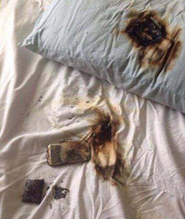 Ecco perché non mettere lo smartphone sotto al cuscino