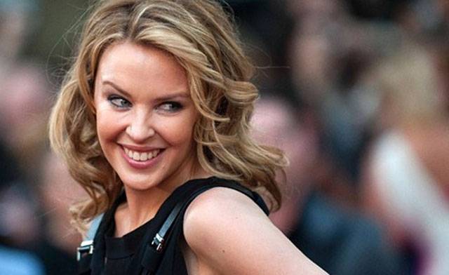 Kylie Minogue e Joshua Sasse, il fidanzamento è ufficiale