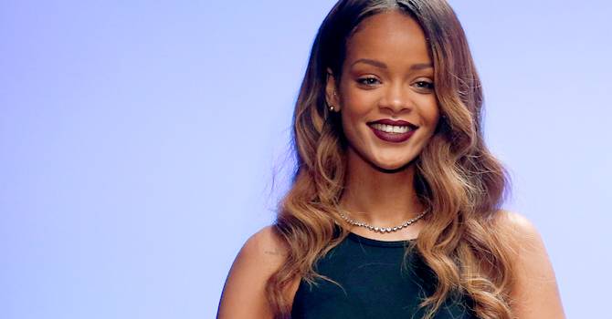 Rihanna: posticipato il tour mondiale della cantante