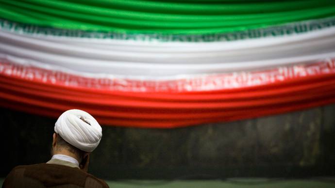 In Iran è febbre da gioco d'azzardo: è vietato, ma lo gestisce un ayatollah