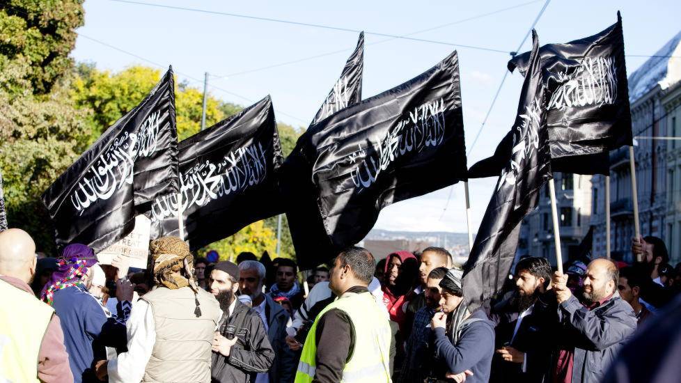 Norvegia, contro le ronde anti-immigrati arrivano i "soldati di Allah"