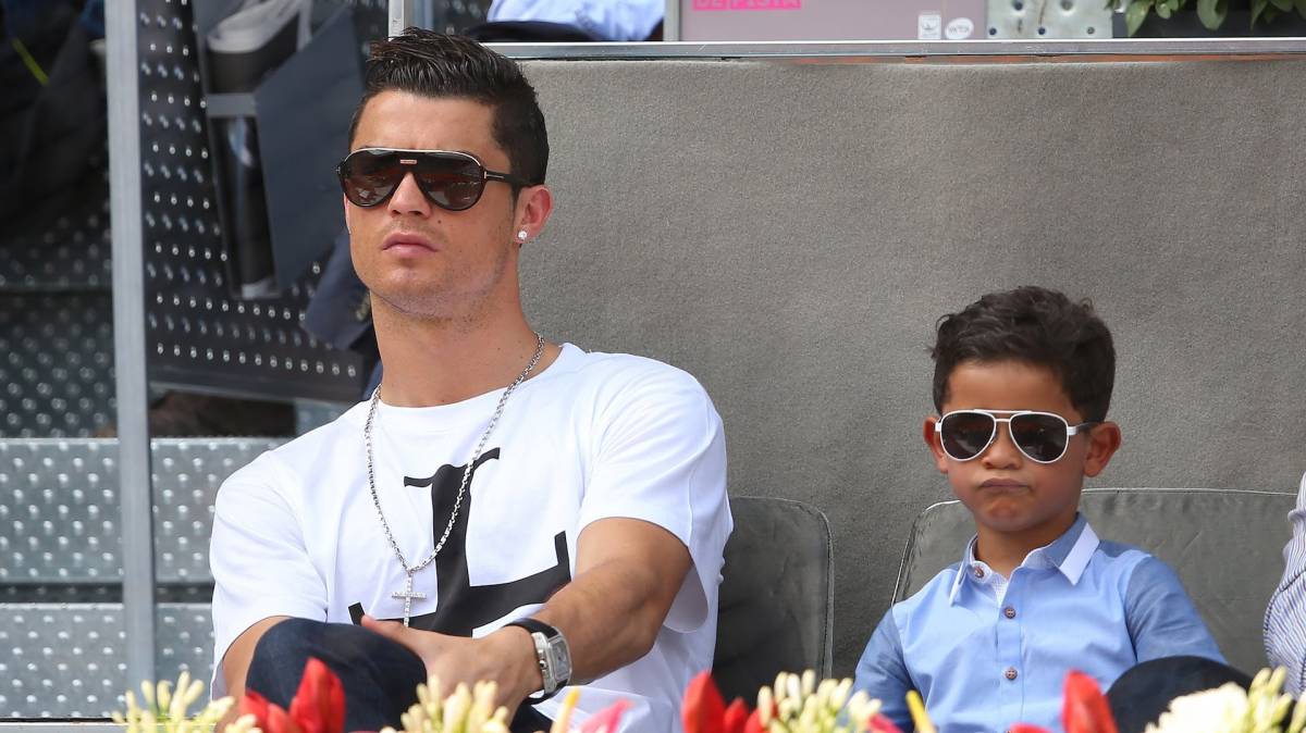 Cristiano Ronaldo papà con madre surrogata: "A mio figlio la mamma non serve"