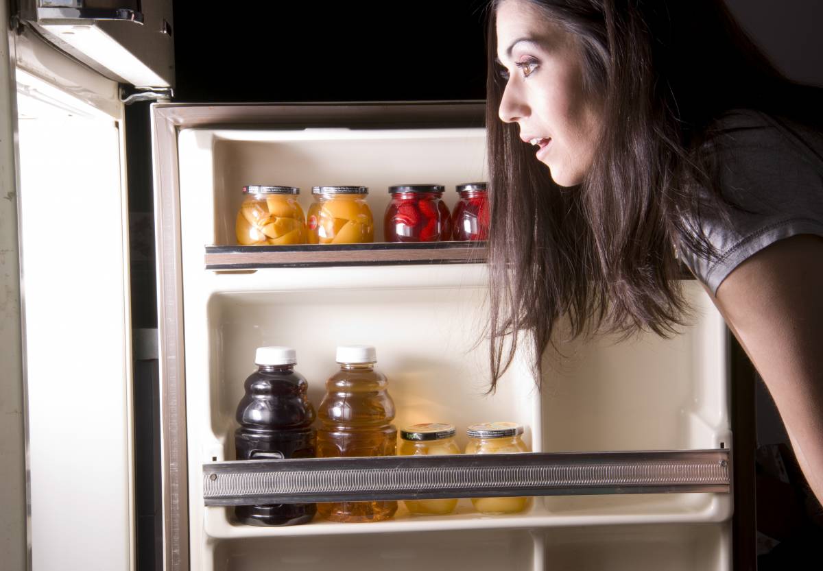 Aprite il frigorifero e vi dimenticate cosa cercavate? Ecco perché succede