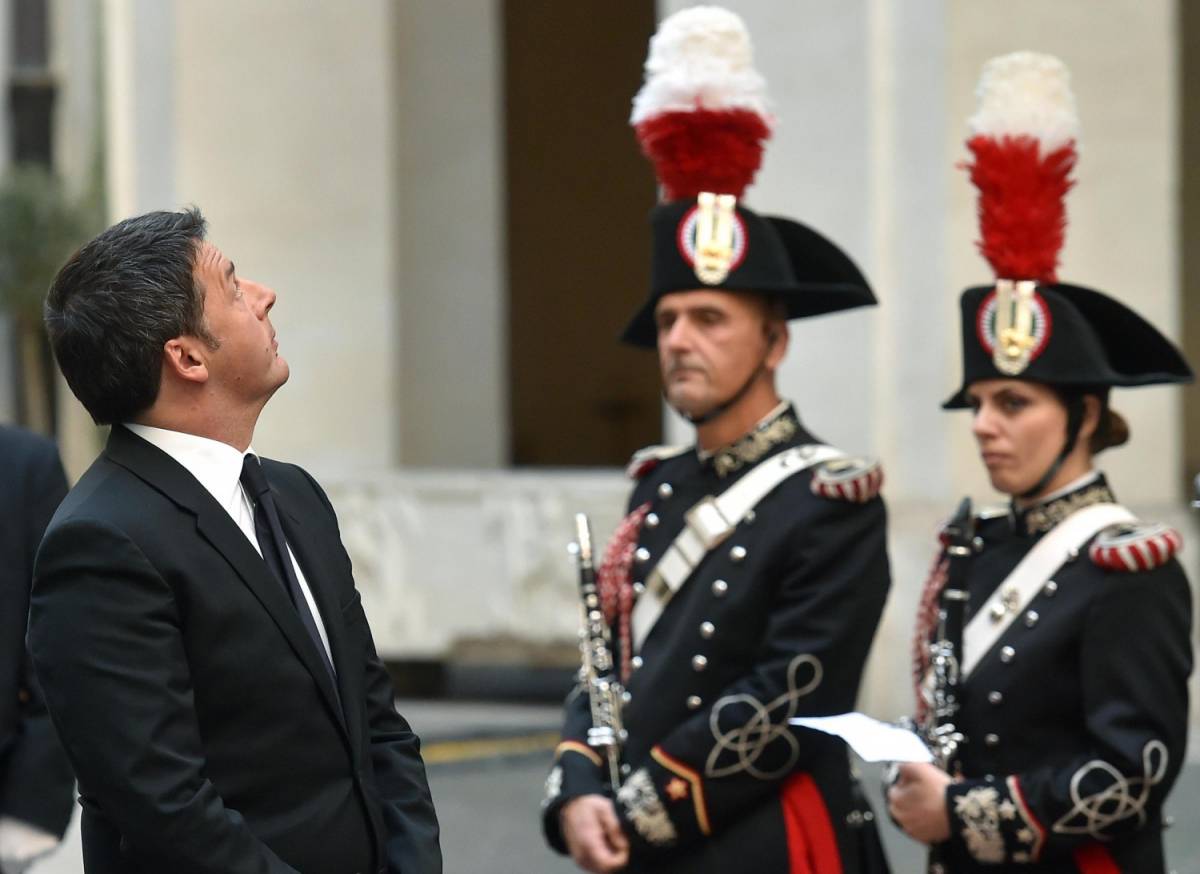 L'Italia affoga nella crisi ​e Renzi pensa a Firenze