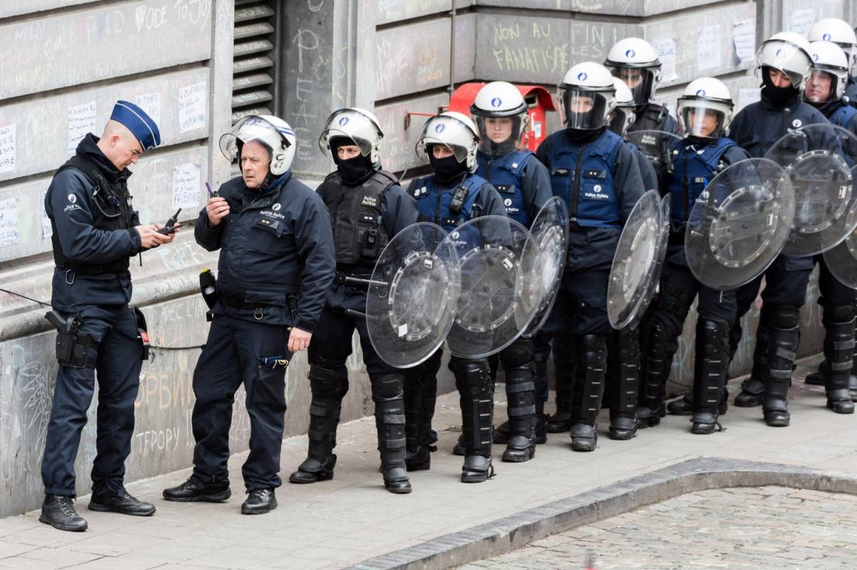 Belgio, blitz antiterrorismo. ​"Preparavano attentati"