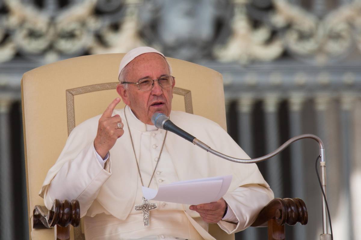 Il Papa chiede scusa ai migranti: "Perdonate la nostra chiusura"