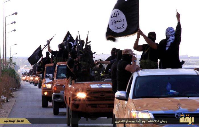 Londra pronta alla guerra: ora prepara l'attacco in Libia 