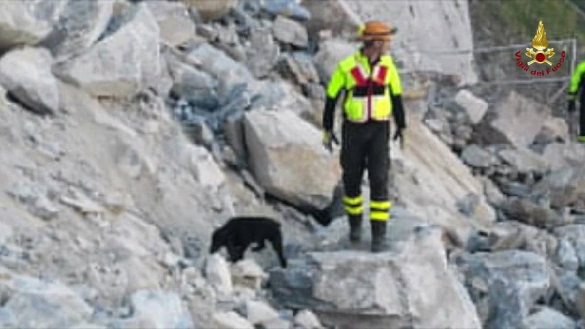 Trovati i corpi dei due cavatori morti nel crollo della cava a Massa Carrara