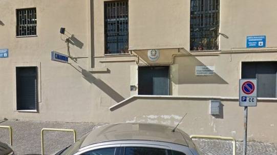 Napoli, raffiche di mitra ​contro stazione carabinieri