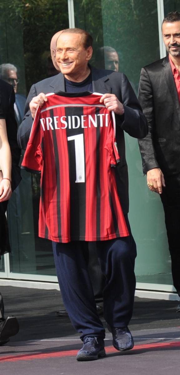 Berlusconi: "Vorrei lasciare il Milan in mani italiane"